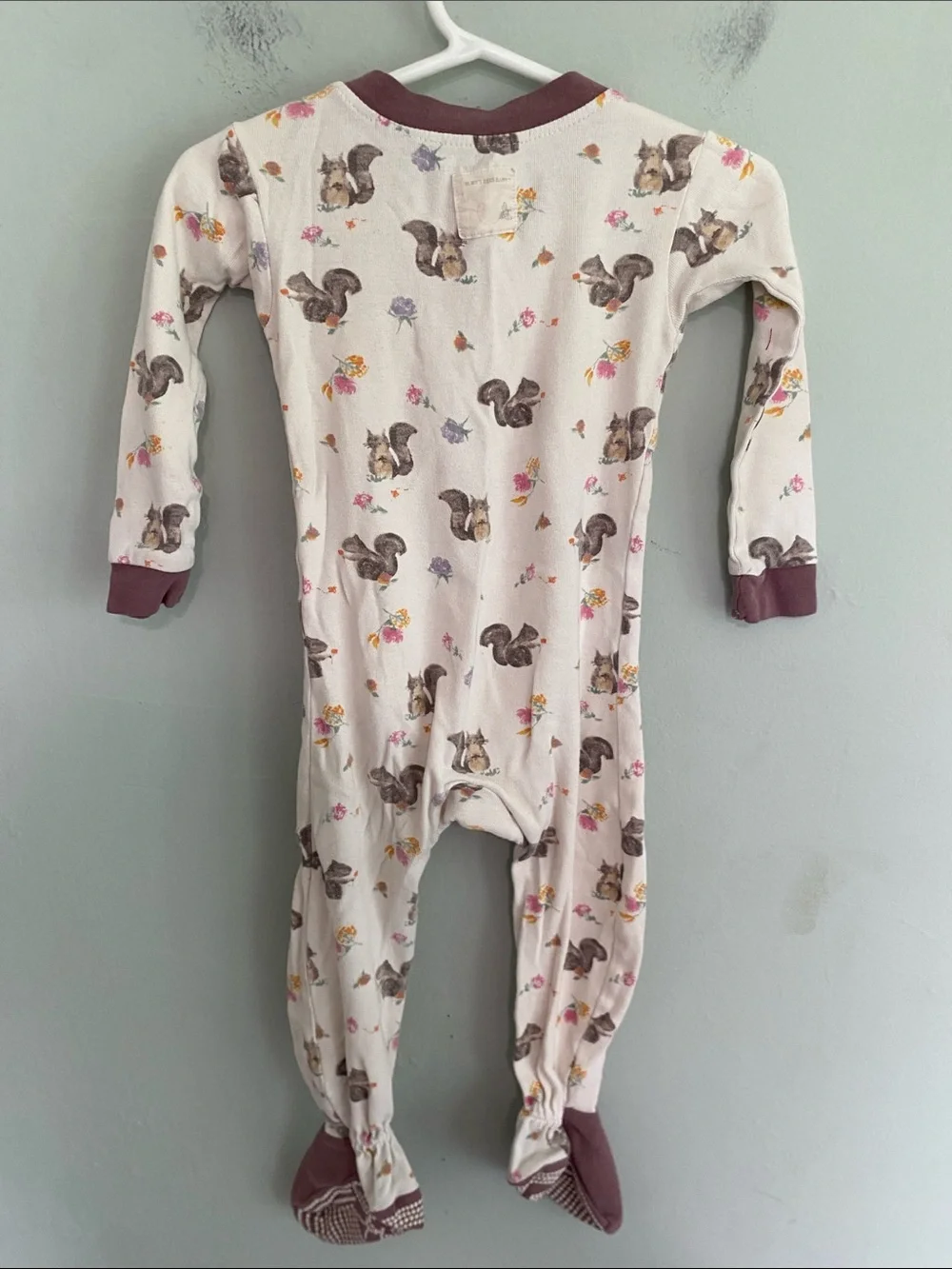 Burt’s Bees Baby White Squirrel & Floral print zip up Footsie Pajamas Size 18 Mo